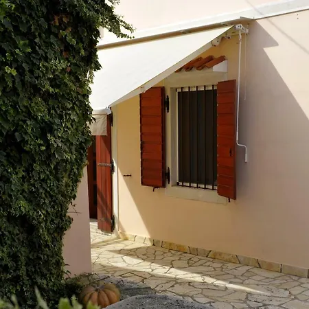 Semesterbostad Grandpa Mate House Dragove