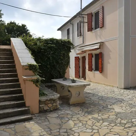 בית נופש Grandpa Mate House *