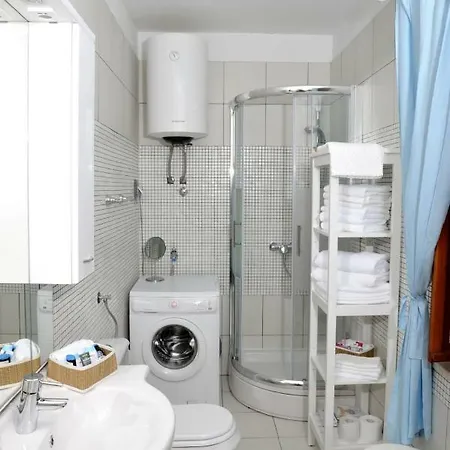 Grandpa Mate House *