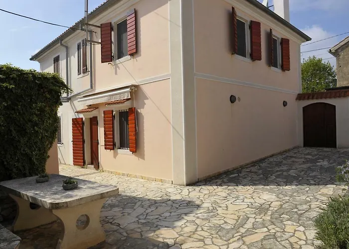 Grandpa Mate House *