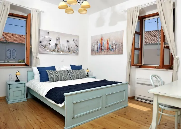 Grandpa Mate House Dragove